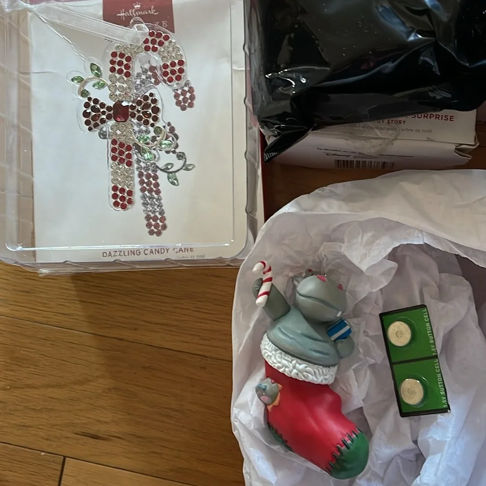 8 Piece Lot Hallmark Ornaments